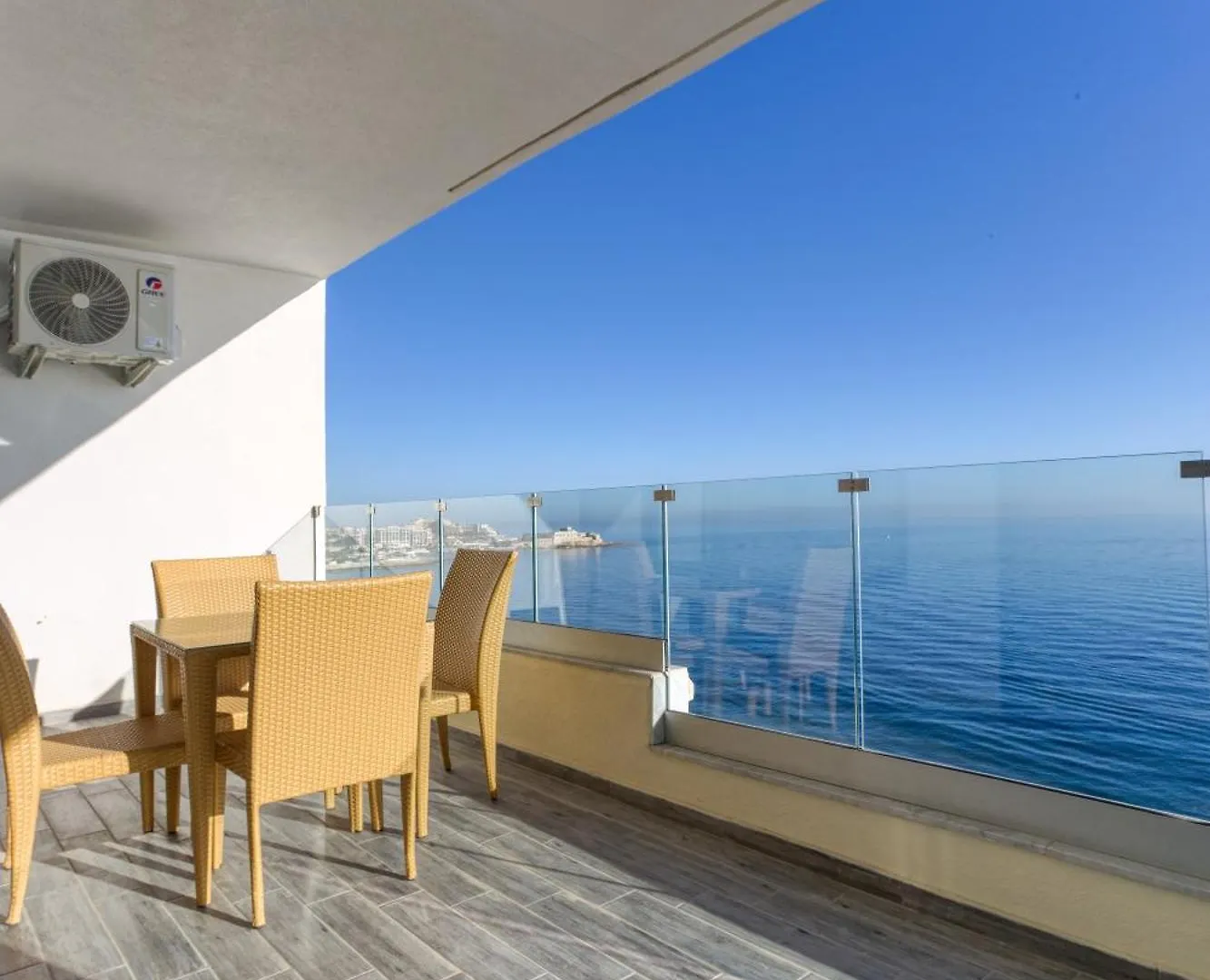 Apartment Seafront Apt, In The Centre Of Sliema, Opp Beach By 360 Estates Malta