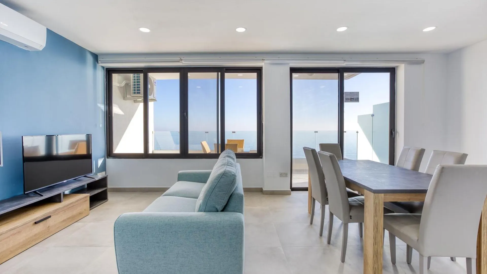 Seafront Apt, In The Centre Of Sliema, Opp Beach By 360 Estates Apartment Sliema