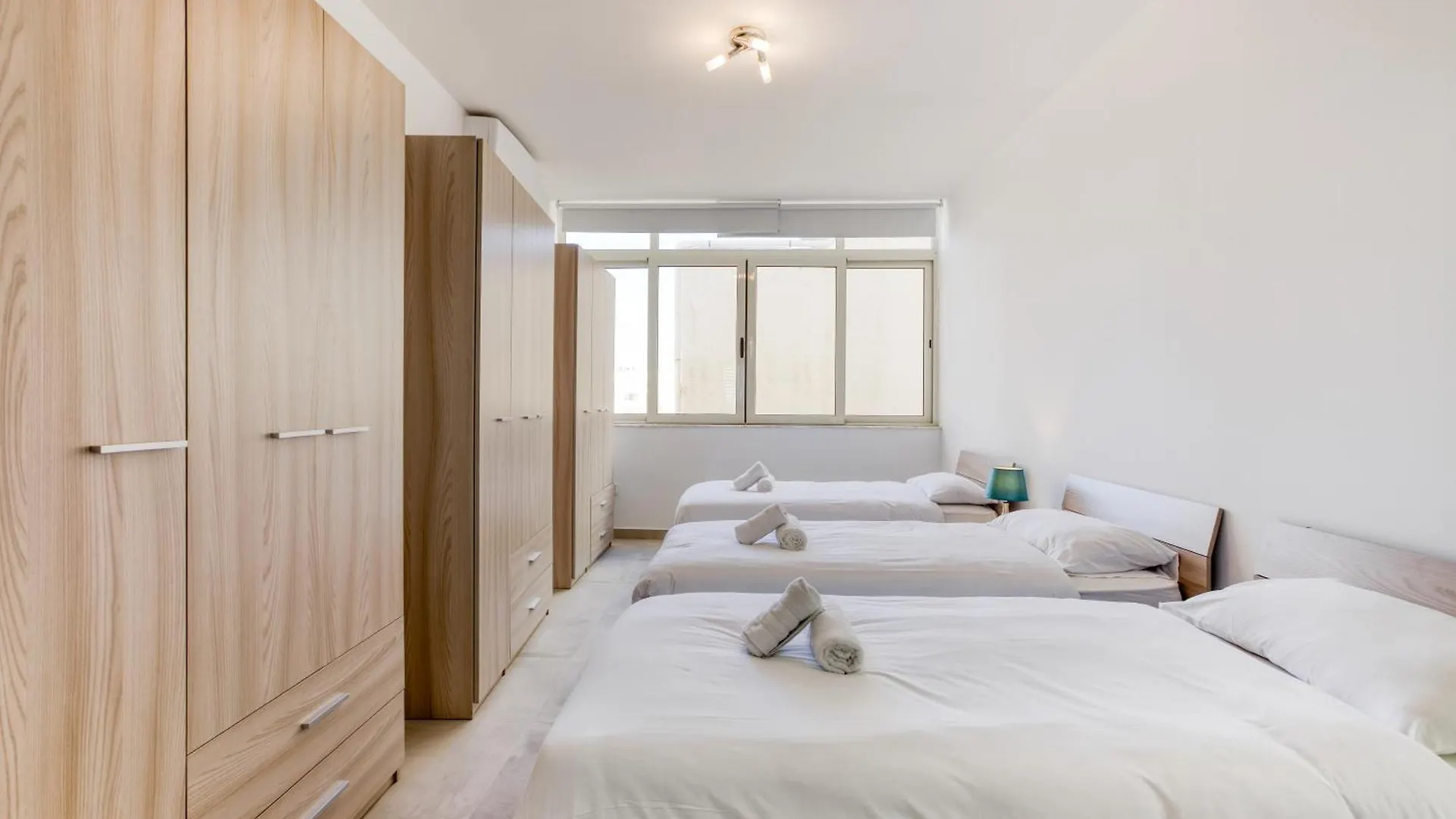 Seafront Apt, In The Centre Of Sliema, Opp Beach By 360 Estates Apartment Sliema