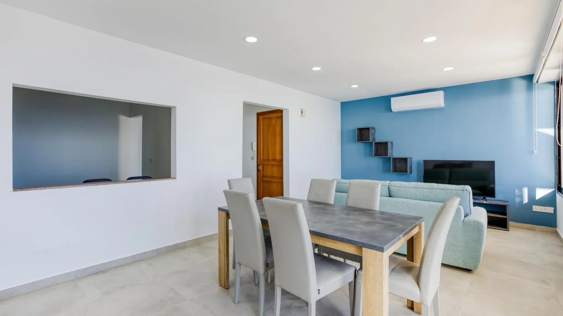 Apartment Seafront Apt, In The Centre Of Sliema, Opp Beach By 360 Estates Malta